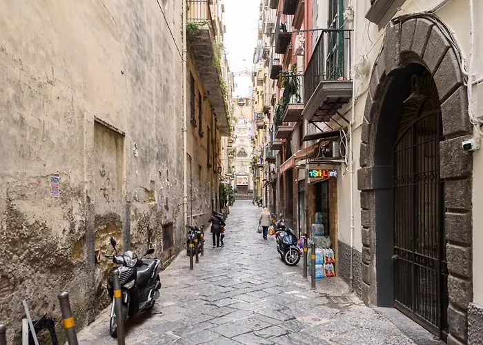 Via Avvocata 25